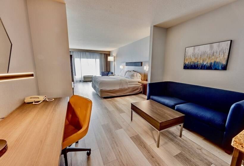 سوییت, Holiday Inn Express Hotel & Suites Ohio State University  Osu Medical Center, An Ihg
