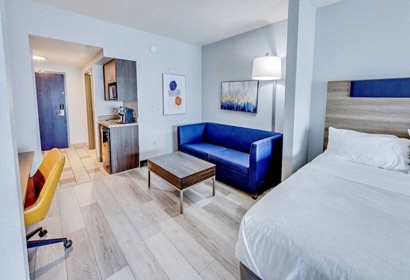سوییت, Holiday Inn Express Hotel & Suites Ohio State University  Osu Medical Center, An Ihg