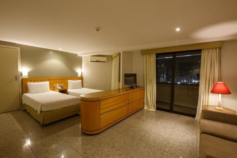 سوئیت برای معلولان, Holiday Inn Express Hotel & Suites Dothan North, An Ihg