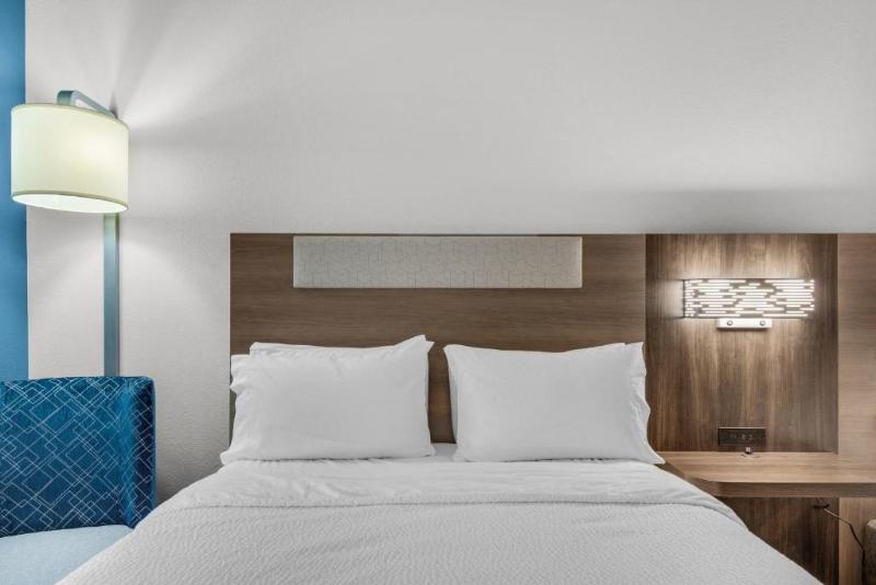 سوئیت با تخت بزرگ, Holiday Inn Express Destin E   Commons Mall Area, An Ihg