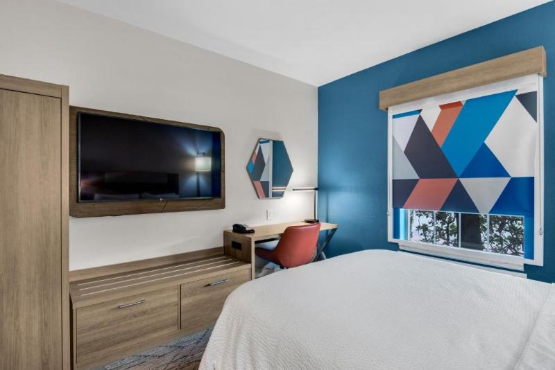 سوئیت با تخت بزرگ, Holiday Inn Express Destin E   Commons Mall Area, An Ihg