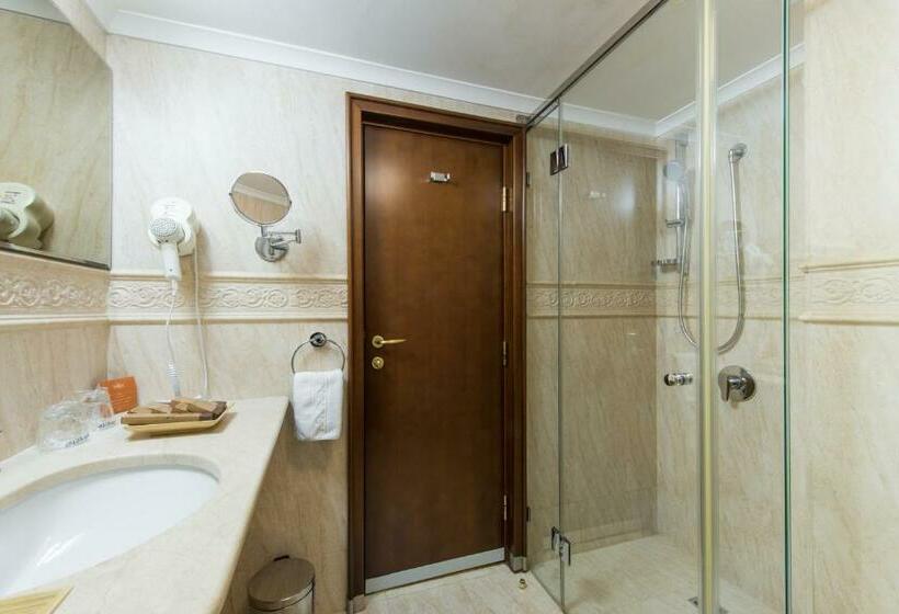 اتاق اکونومی یک تخته, Moskva