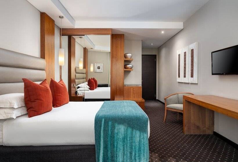 اتاق استاندارد با تخت دوبل, Premier Hotel O.r. Tambo