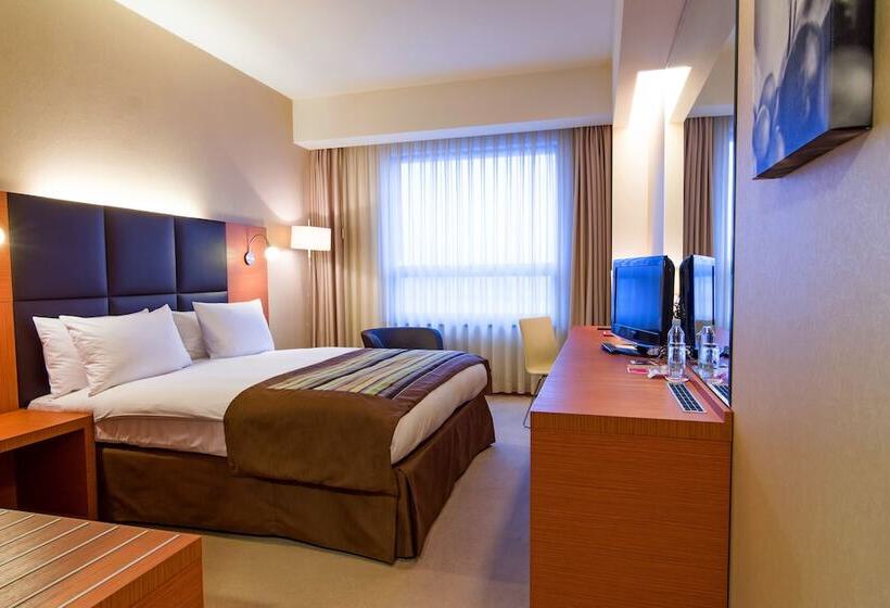 Habitación Deluxe, Ramada By Wyndham Oradea