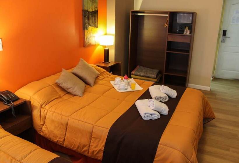 Quarto Triplo Standart, Savannah Cordoba