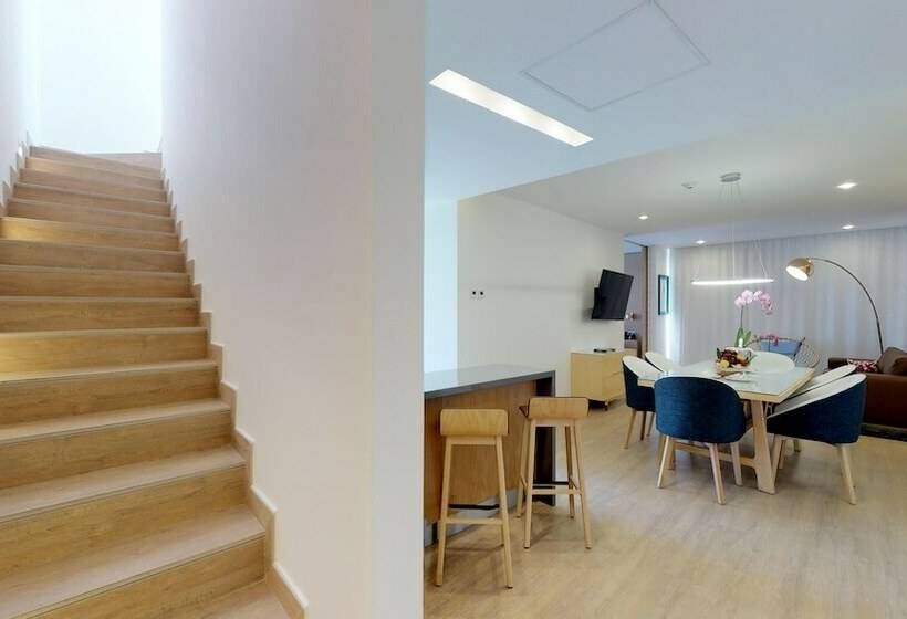1 Bedroom Penthouse Apartment, The Fives Beach Hotel & Residences - All Inclusive