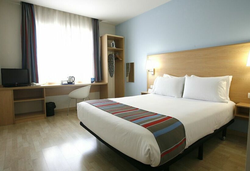 غرفة قياسية, Travelodge Valencia Aeropuerto