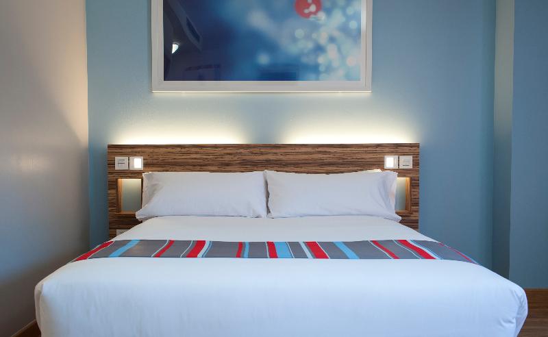 اتاق استاندارد, Travelodge Valencia Aeropuerto