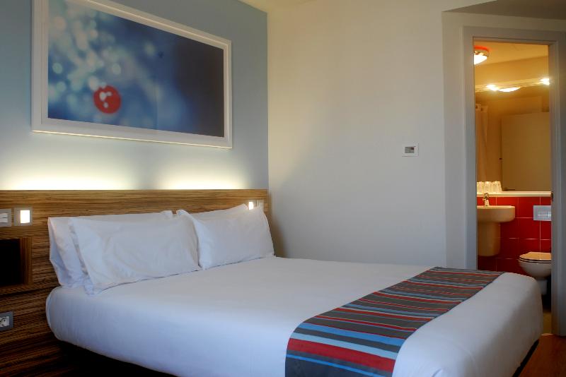 اتاق استاندارد, Travelodge Valencia Aeropuerto