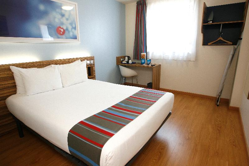 اتاق استاندارد, Travelodge Valencia Aeropuerto