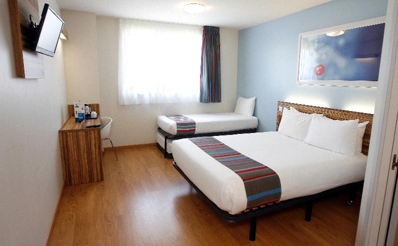 اتاق خانوادگی, Travelodge Valencia Aeropuerto