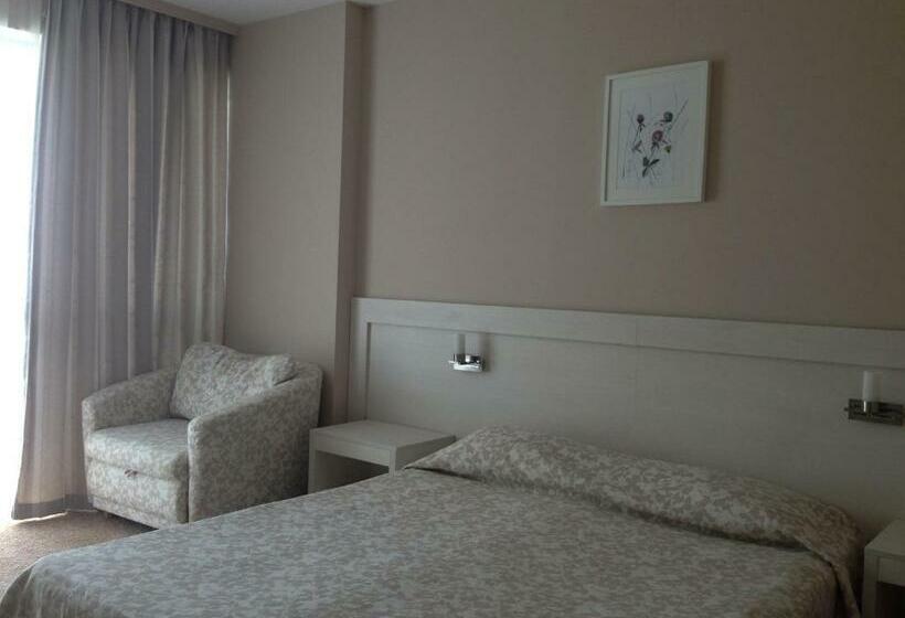海景标准间带阳台, Sineva Beach Hotel   All Inclusive