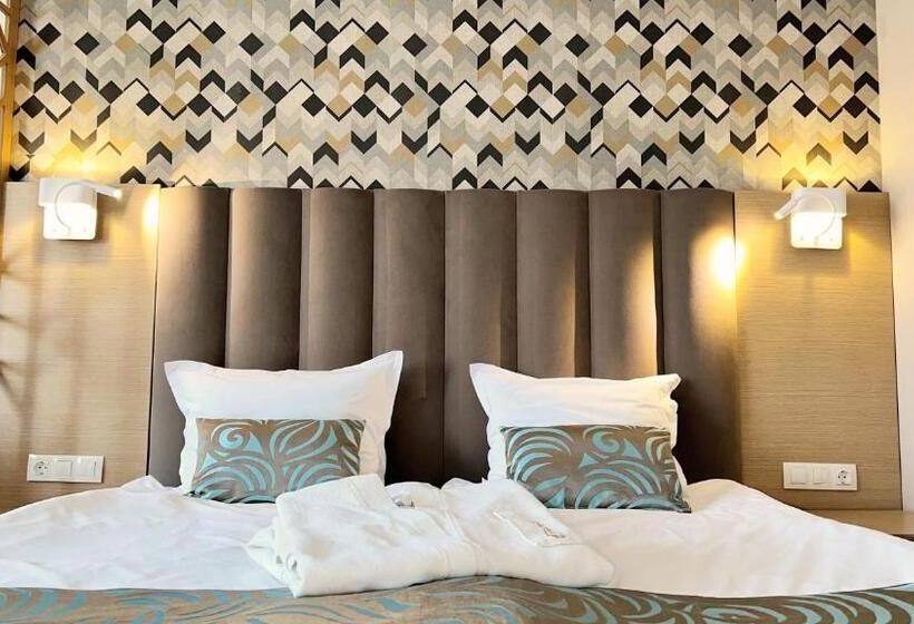 استودیوی پریمیوم, Orpheus   Casino And Spa