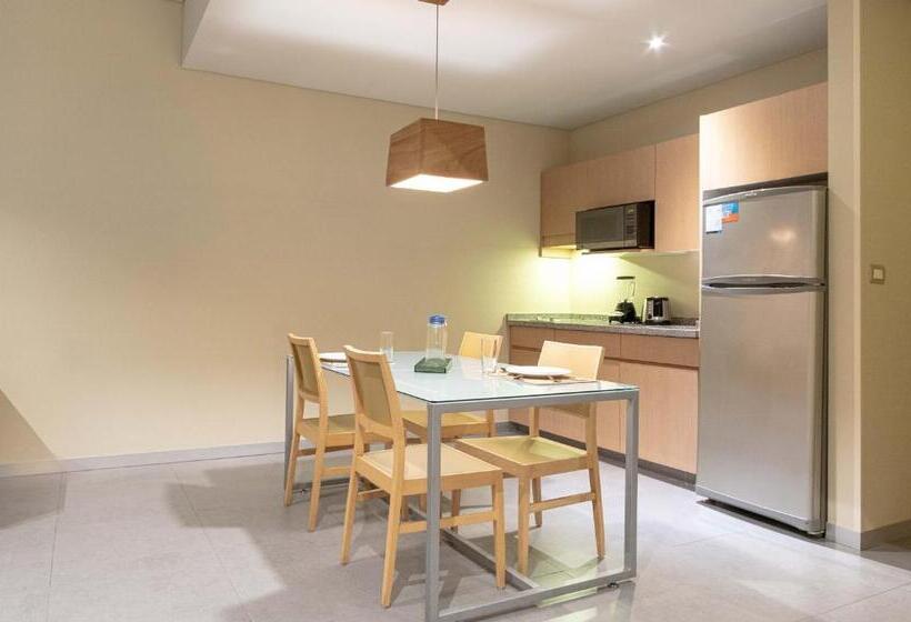 سوئیت مستر, Stadia Suites Mexico City Santa Fe