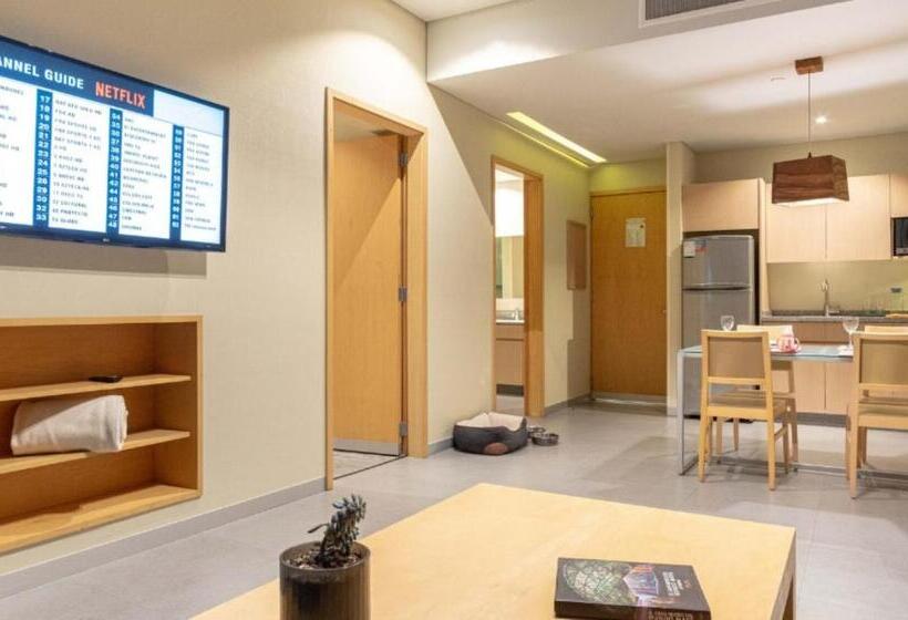 مجموعه ویستا شهر, Stadia Suites Mexico City Santa Fe