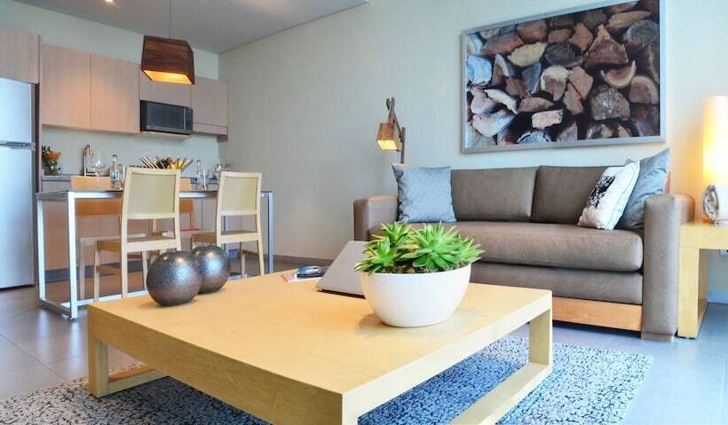 سوییت اجرایی, Stadia Suites Mexico City Santa Fe