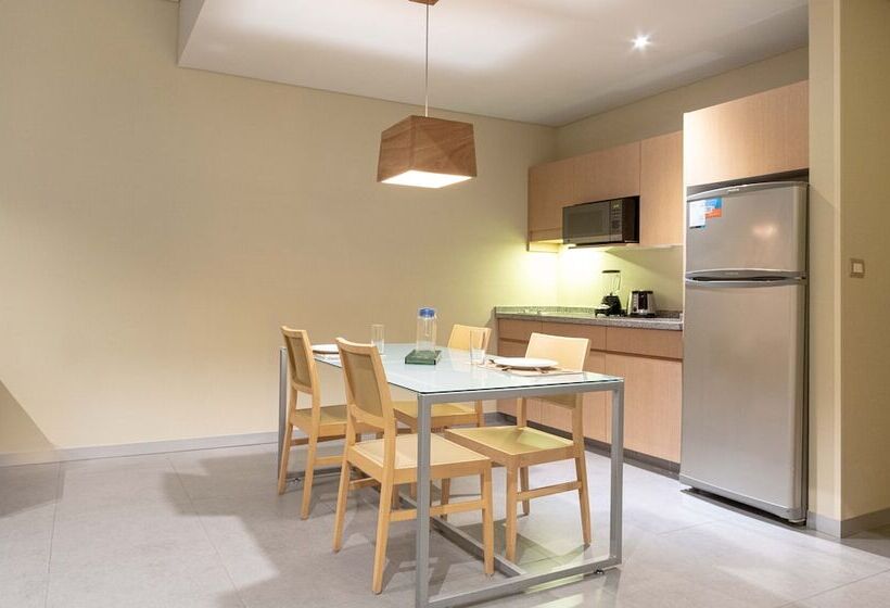 سوئیت مستر, Stadia Suites Mexico City Santa Fe