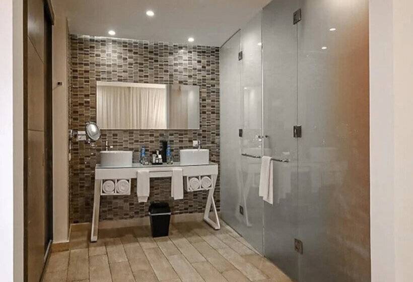 سوئیت 2 خوابه, The Fives Beach Hotel & Residences - All Inclusive