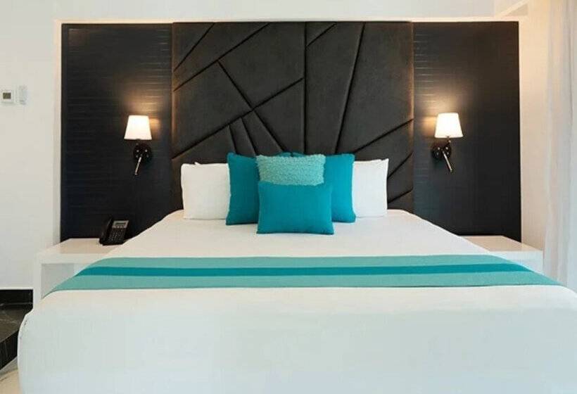 3 Bedroom Suite, The Fives Beach Hotel & Residences - All Inclusive
