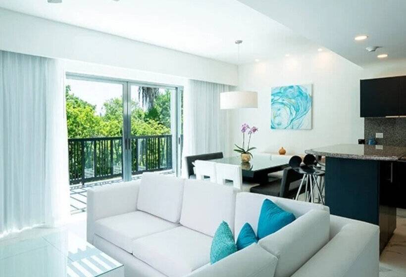 3 Bedroom Suite, The Fives Beach Hotel & Residences - All Inclusive