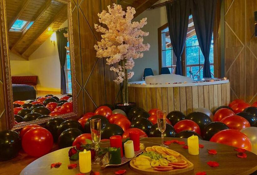 سوییت با چشم‌انداز کوه, Didi Butik Otel