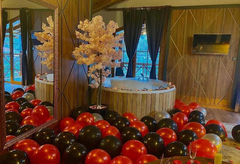 سوییت با چشم‌انداز کوه, Didi Butik Otel
