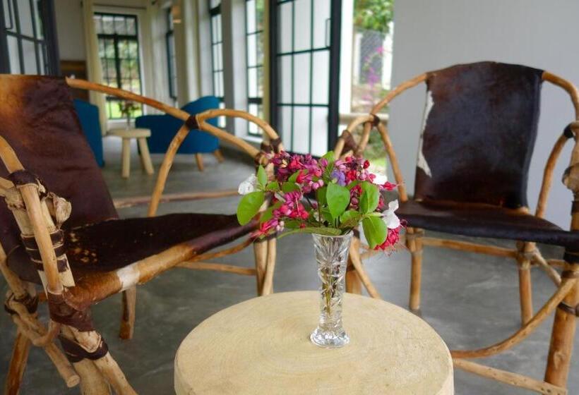اتاق لوکس با بالکن, Arusha Villa Karamu Coffee Estate