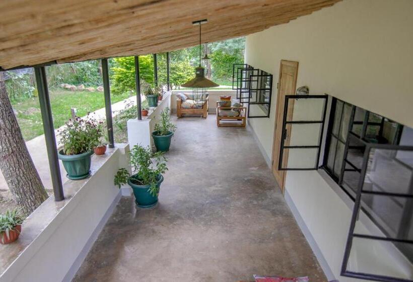اتاق استاندارد با چشم‌انداز باغ, Arusha Villa Karamu Coffee Estate