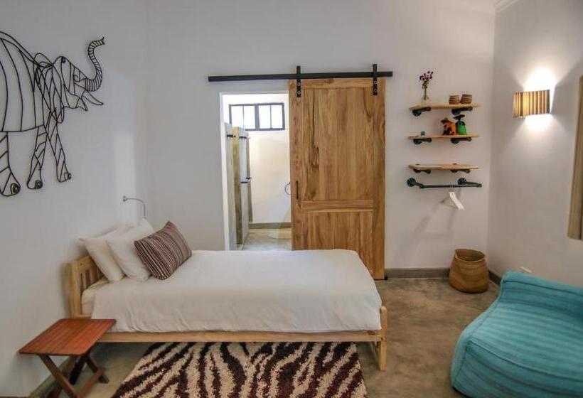 اتاق استاندارد با چشم‌انداز باغ, Arusha Villa Karamu Coffee Estate