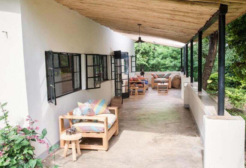 اتاق استاندارد با چشم‌انداز باغ, Arusha Villa Karamu Coffee Estate