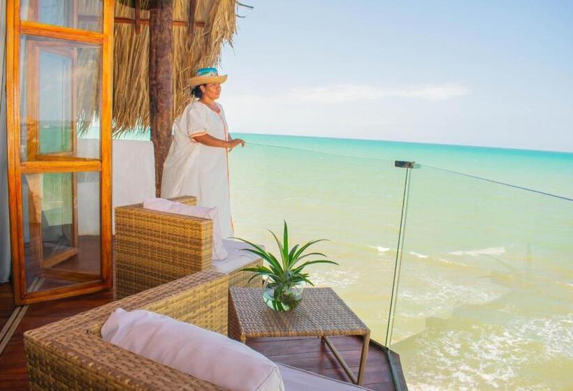 سوییت جونیور با چشم‌انداز دریا, Rch Luxury  & Pool
