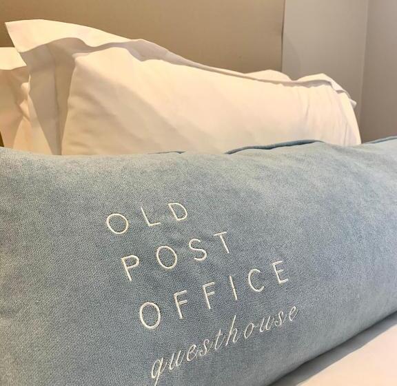 اتاق استاندارد یک نفره, Old Post Office