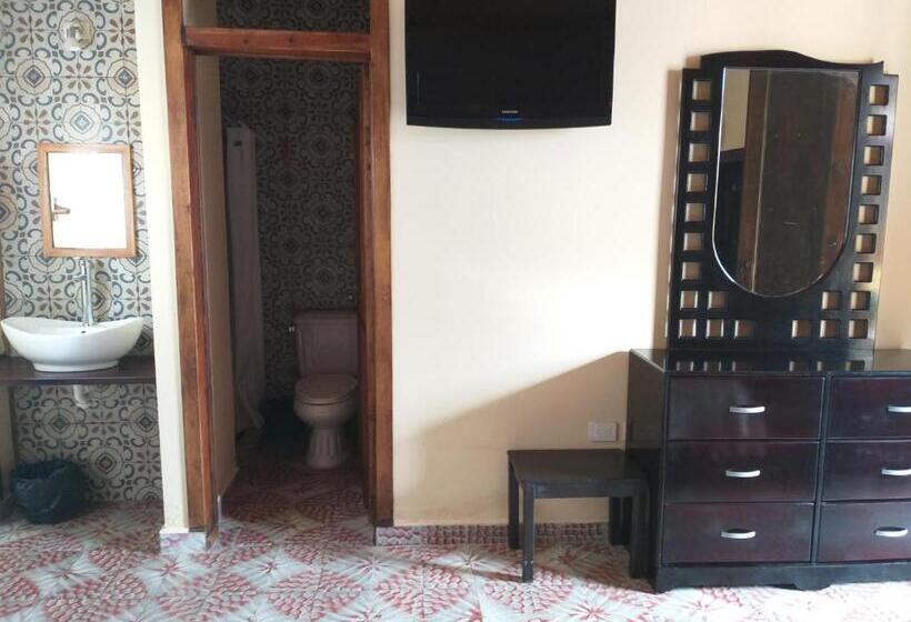 اتاق استاندارد, De Las Flores