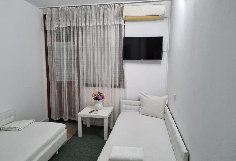 اتاق استاندارد با بالکن, Motel Thessaloniki