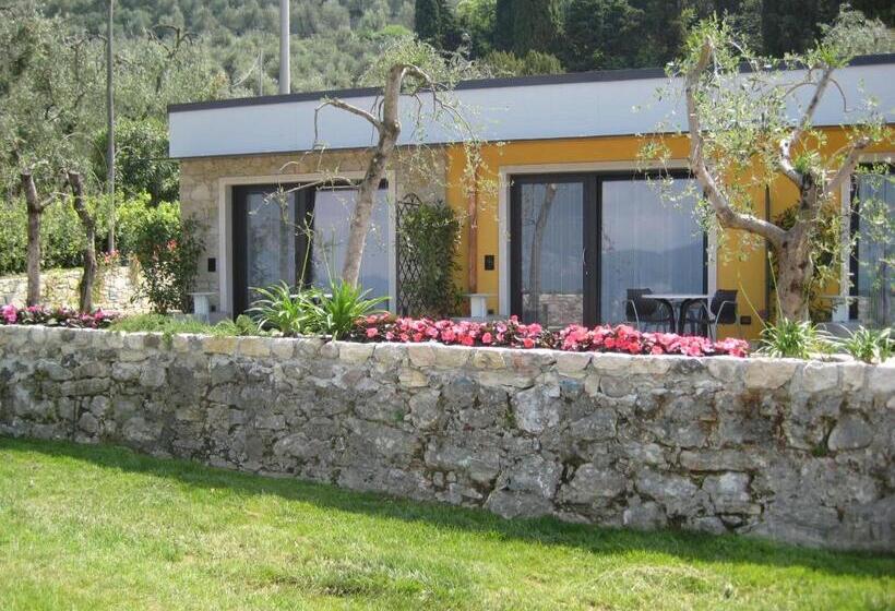 Superior room with lake view, Locanda Fassa