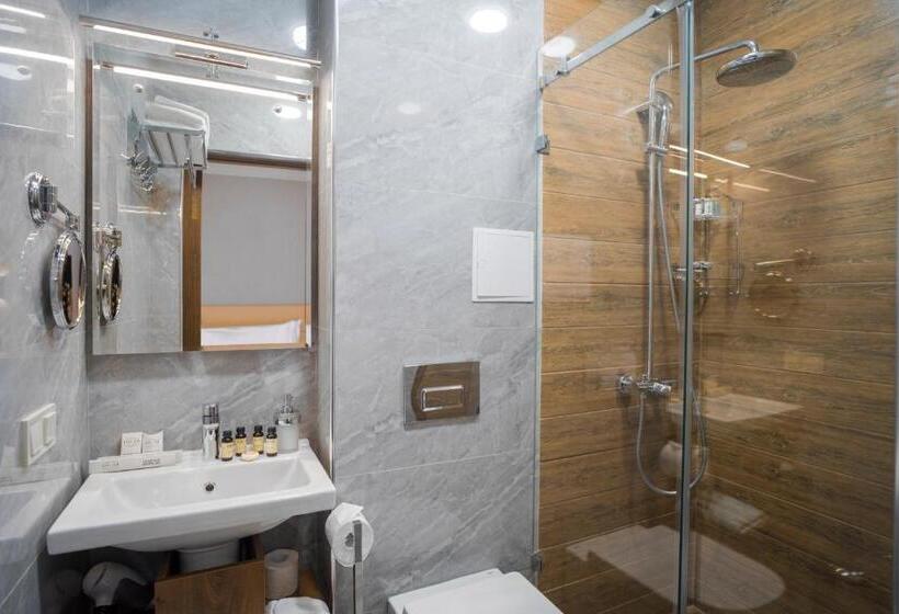 اتاق استاندارد یک نفره, Oscar Boutique