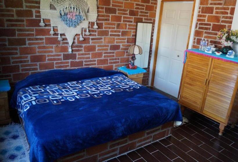 سوییت لوکس, Casa De La Luna