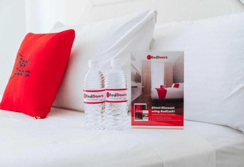 اتاق خانوادگی, Reddoorz Plus @ Castle Chateau Iloilo