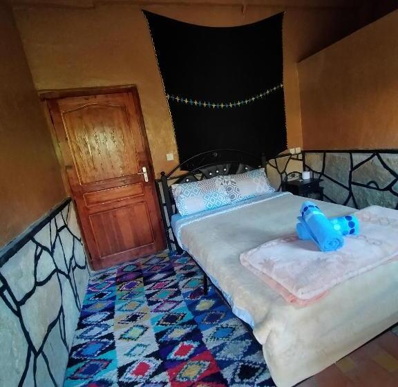 اتاق استاندارد با چشم‌انداز باغ, Auberge Restaurant Tizgui