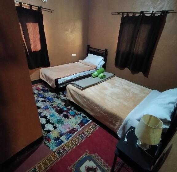 اتاق استاندارد سه تخته با چشم‌انداز باغ, Auberge Restaurant Tizgui