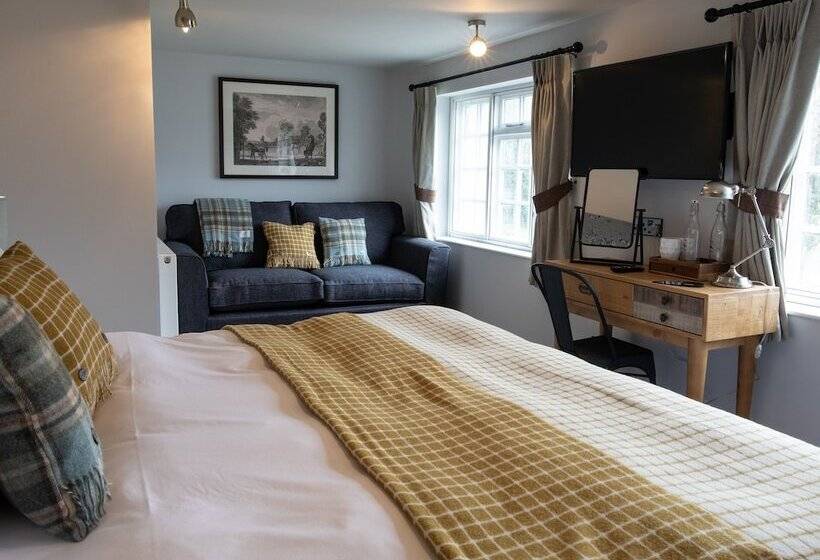 سوییت سوپریور, The Exeter Inn