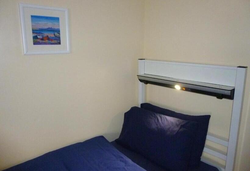 اتاق استاندارد سه نفره, Port Charlotte Youth Hostel