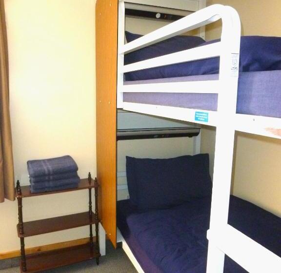 اتاق استاندارد چهار تخته, Port Charlotte Youth Hostel