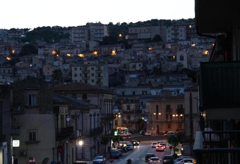 اتاق استاندارد با تخت بزرگ, Il Barocco