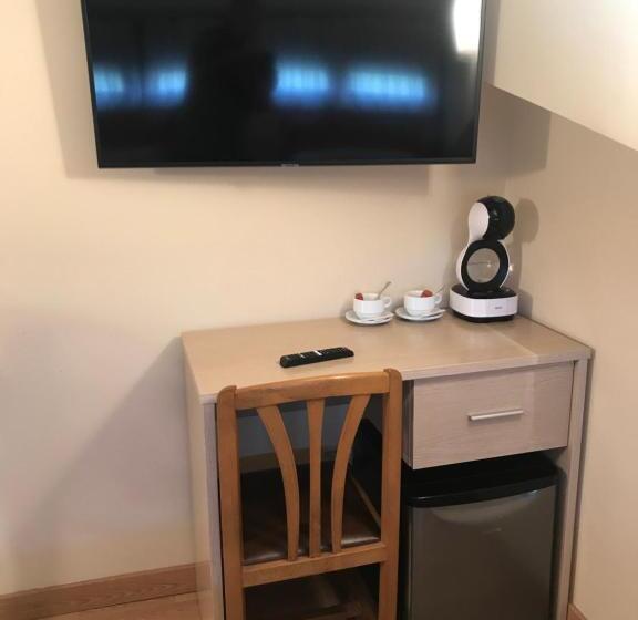 اتاق اکونومی, Residencial Santamaría