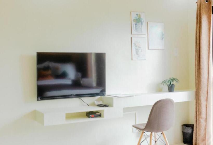 اتاق لوکس, Spacio Caliraya Bed & Breakfast