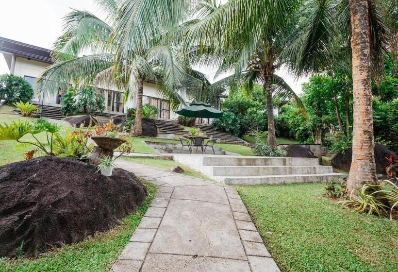 سوییت خانوادگی, Spacio Caliraya Bed & Breakfast