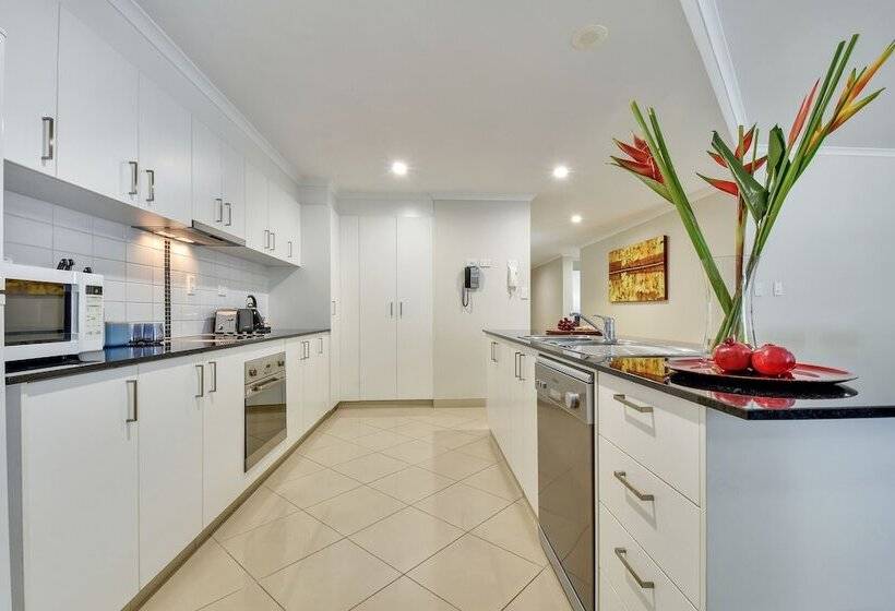 1 Bedroom Executive Apartment, Argus Apartments Darwin