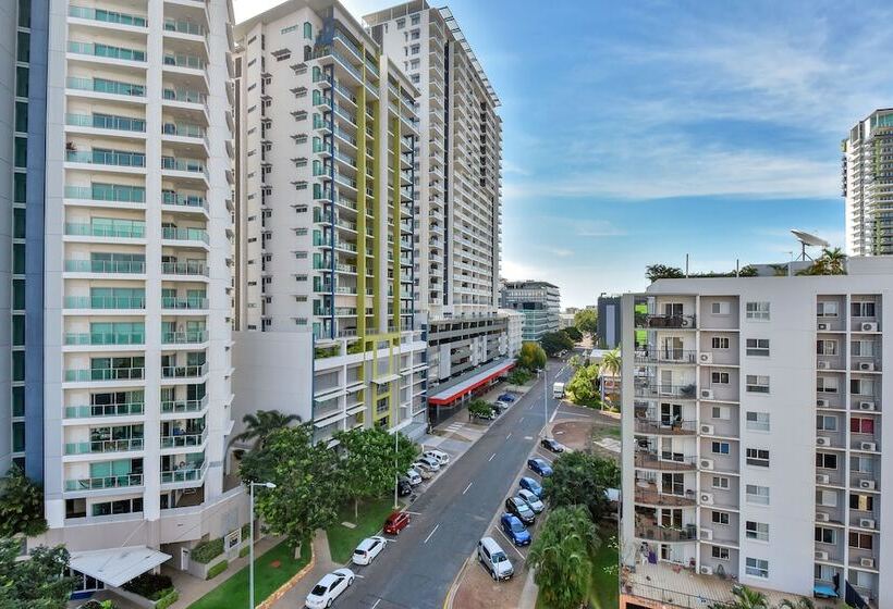 2 Bedroom Executive Apartment, Argus Apartments Darwin