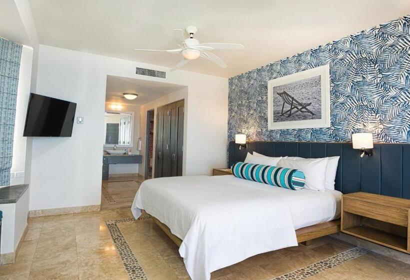 سوییت اجرایی, Corazón Cabo, a Noble House Resort